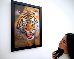 The Protective Tiger - Khanitha | 40 x 60 cm